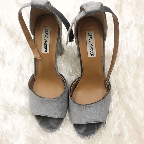 Steve Madden ankle strap gray velvet block sandals size 8.5 - Picture 1 of 7